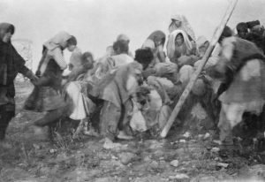 تورج اتابکی و روایت کنش فرودستان